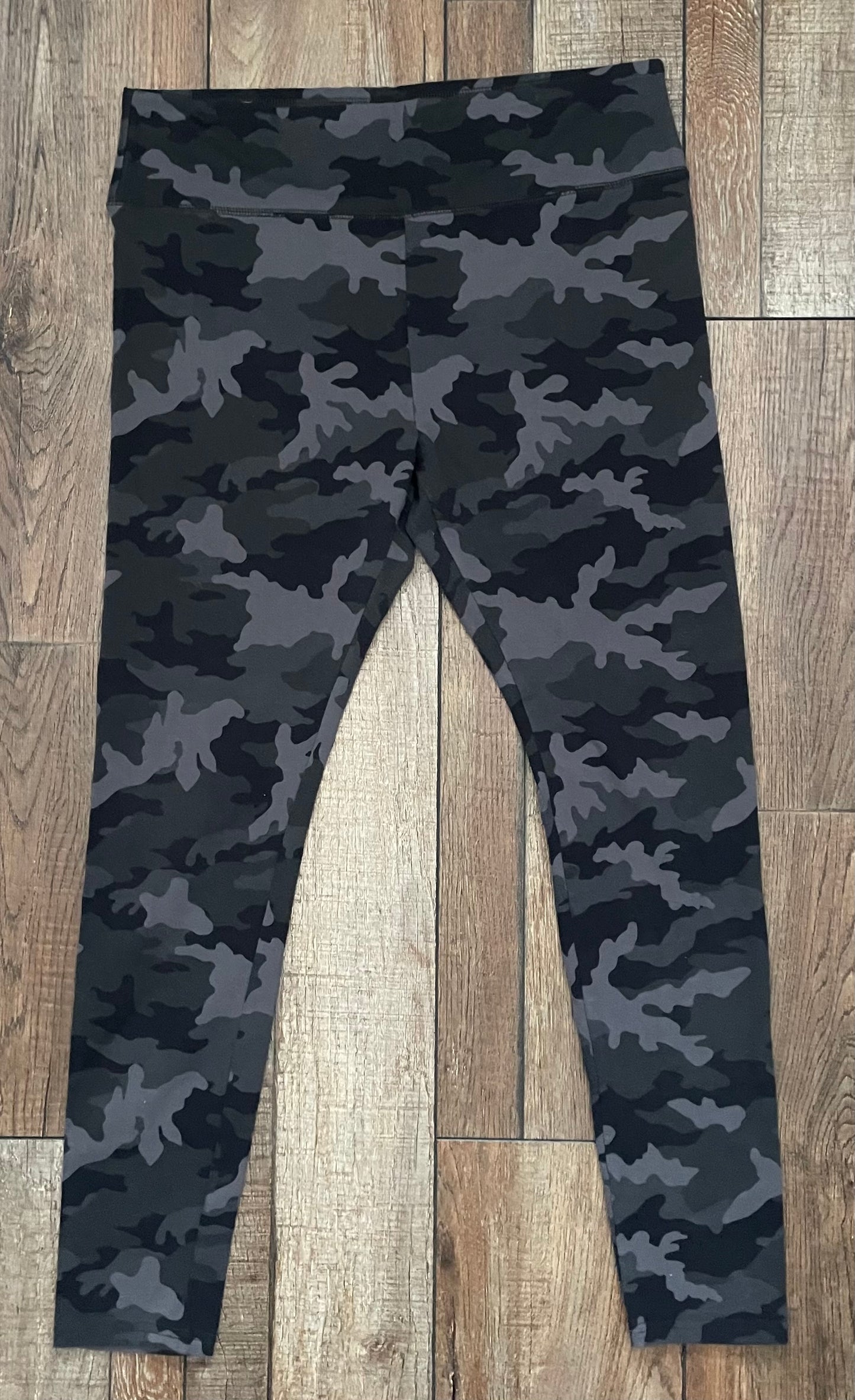 Wild Fable Camo Leggings