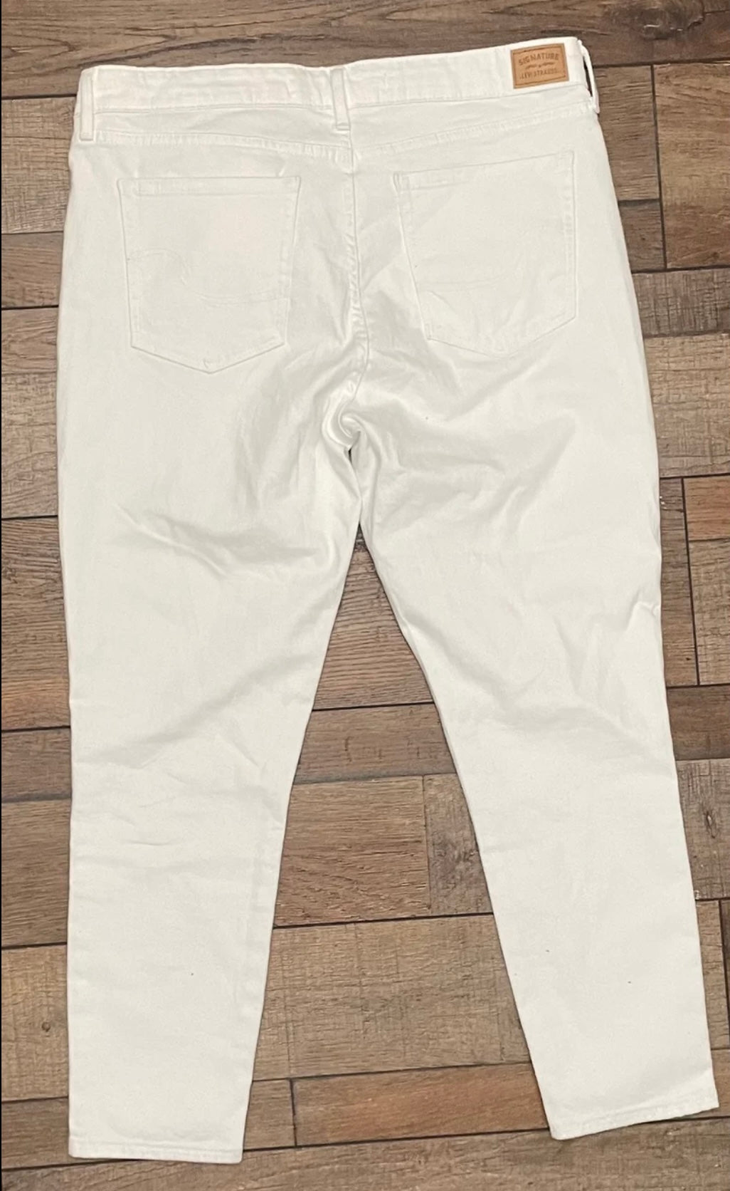 Levi’s White Jeans NWT